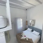 Mymykonos I *