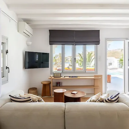 Mymykonos I *